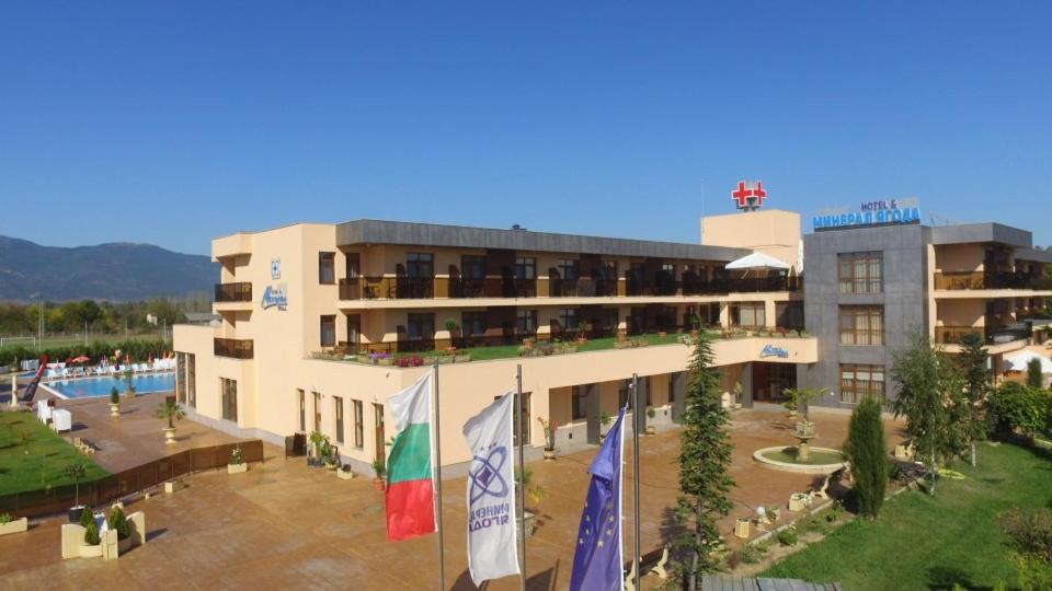 Balneo And Spa Complex Mineral Yagoda Exterior foto