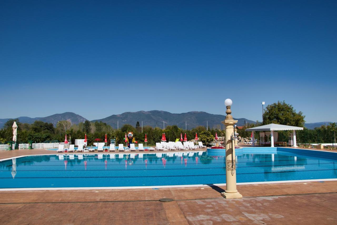 Balneo And Spa Complex Mineral Yagoda Exterior foto